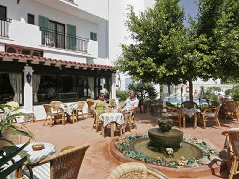 Azuline Hotel Galfi Sant Antoni de Portmany Екстериор снимка